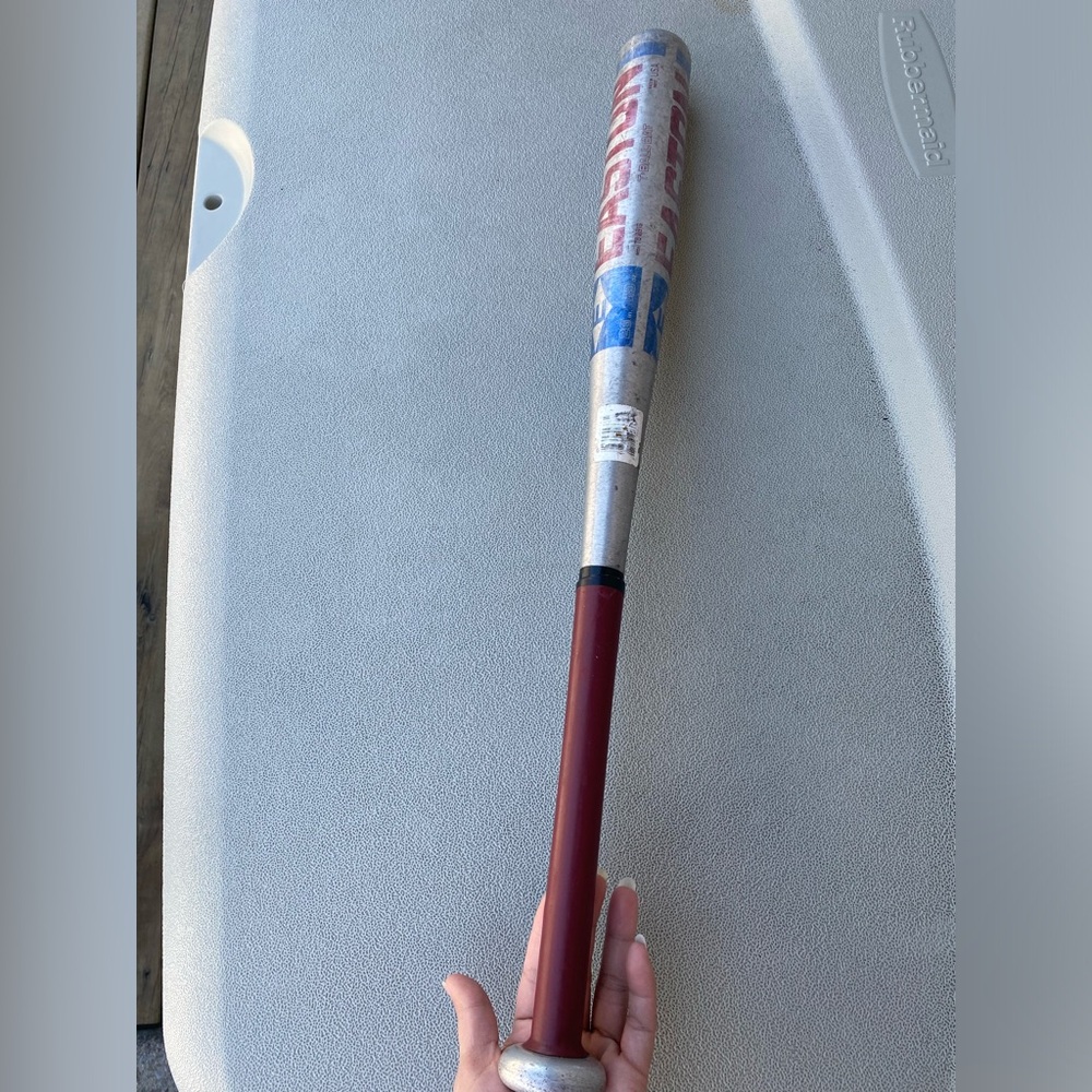 Easton T-ball Metal Bat  2 1/8" Dia, 26", 19oz